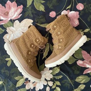 NWT Sorel Explorer II Joan Cozy Boot